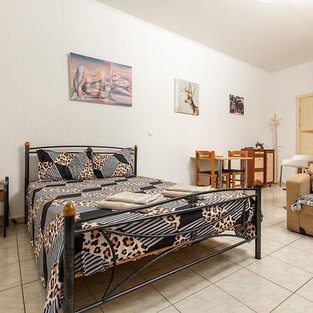 Central Cozy Apartment 斯巴达 外观 照片